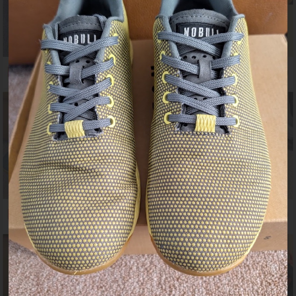 NOBULL Men's Yellow and Gray Sneakers